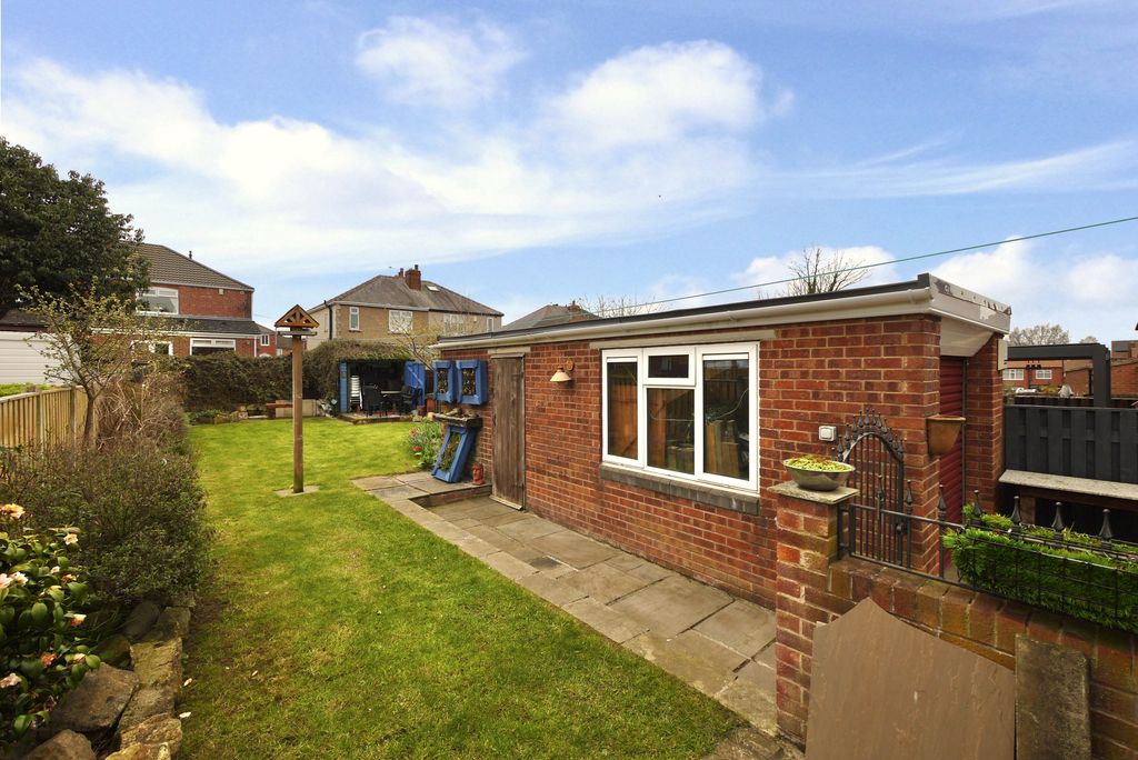 Property photo 2 of 26 24