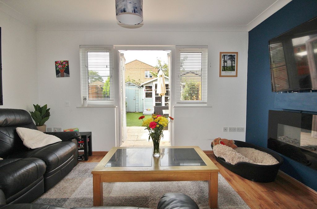 Property photo 3 of 13