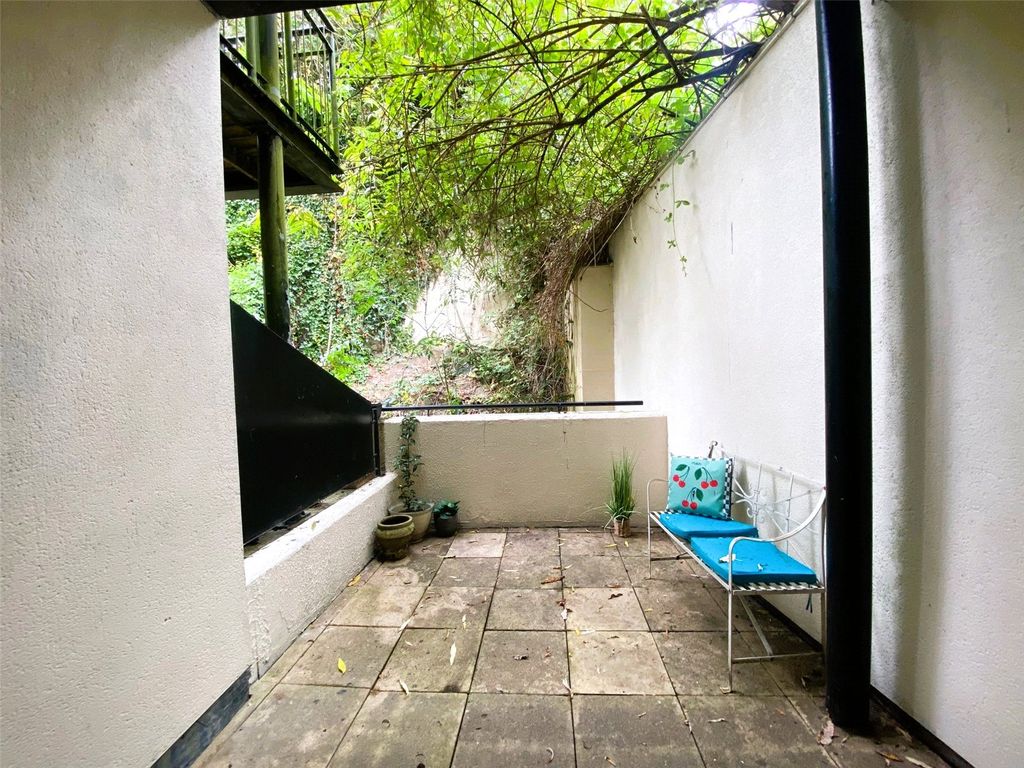 Property photo 2 of 14 Picture No. 20