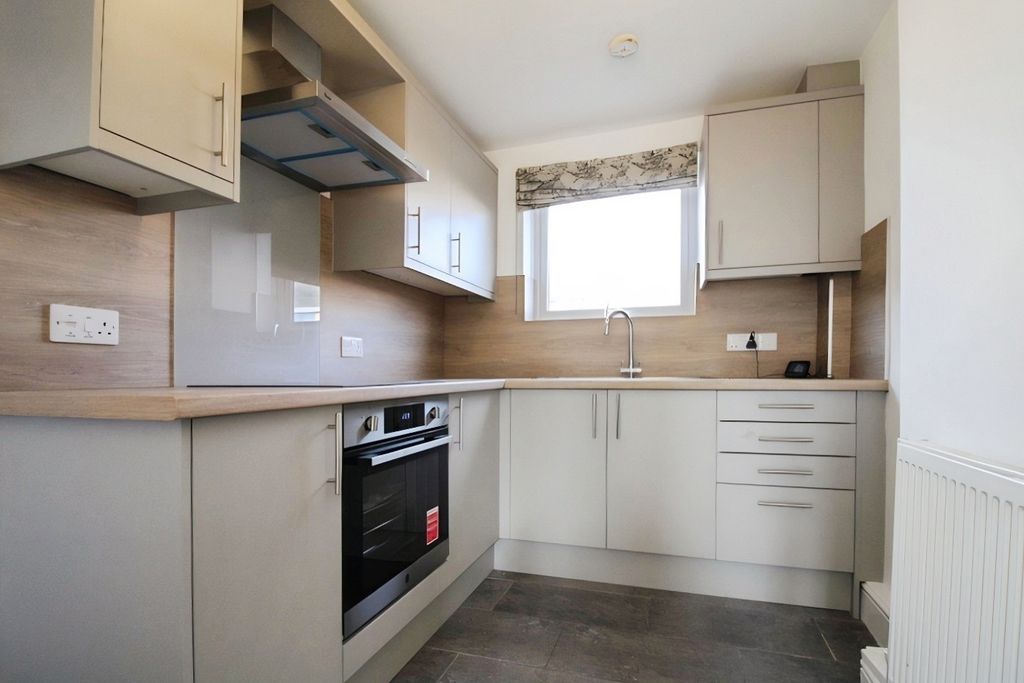 Property photo 3 of 7 Pbox-Img.Jpg