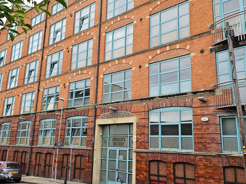 Property photo 1 of 11