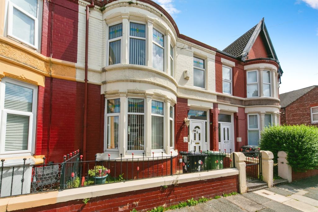 Property photo 1 of 17