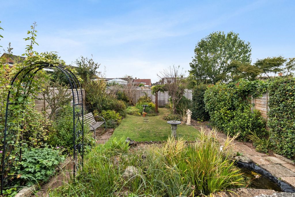 Property photo 3 of 14