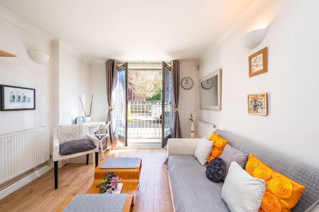 Property photo 1 of 11
