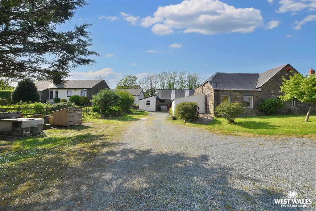 Property photo 2 of 35 31 (2).Jpg