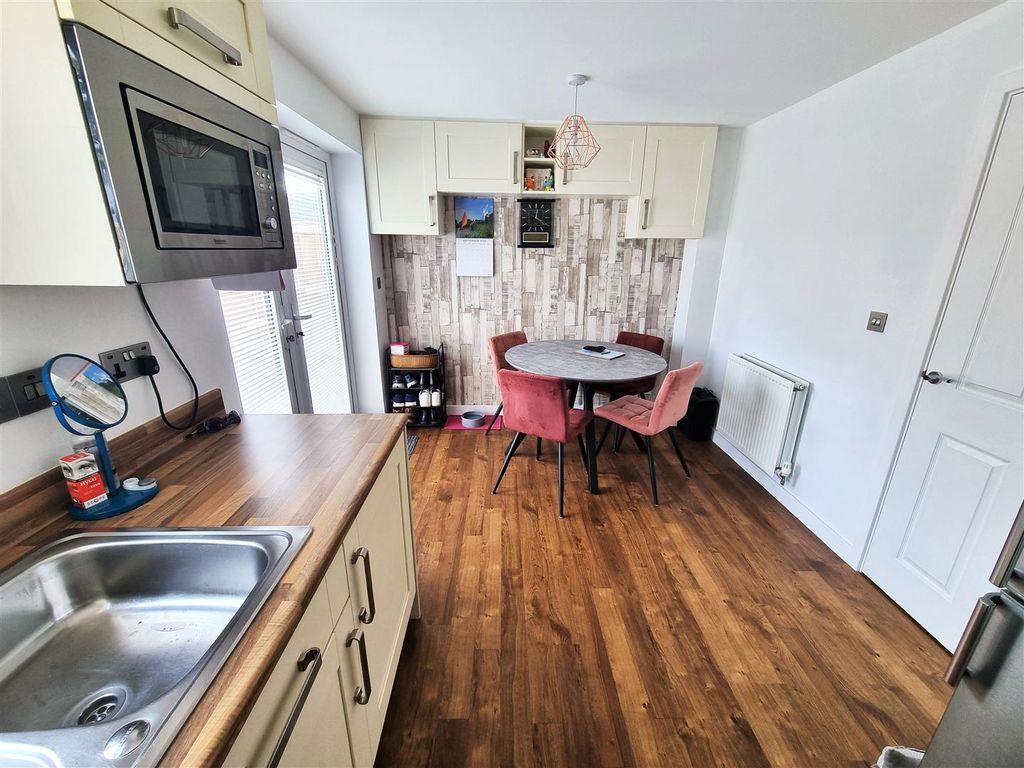 Property photo 3 of 14 Kitchen/Diner 2