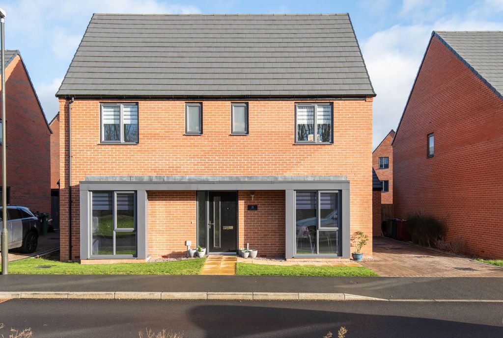 Property photo 1 of 27