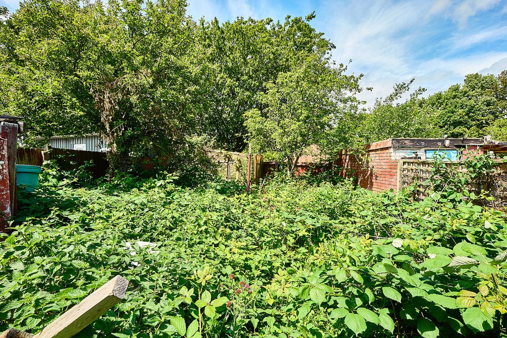 Property photo 3 of 8