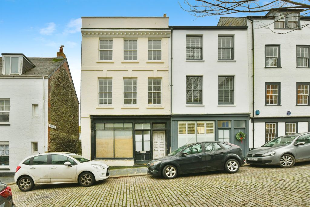 Property photo 1 of 1