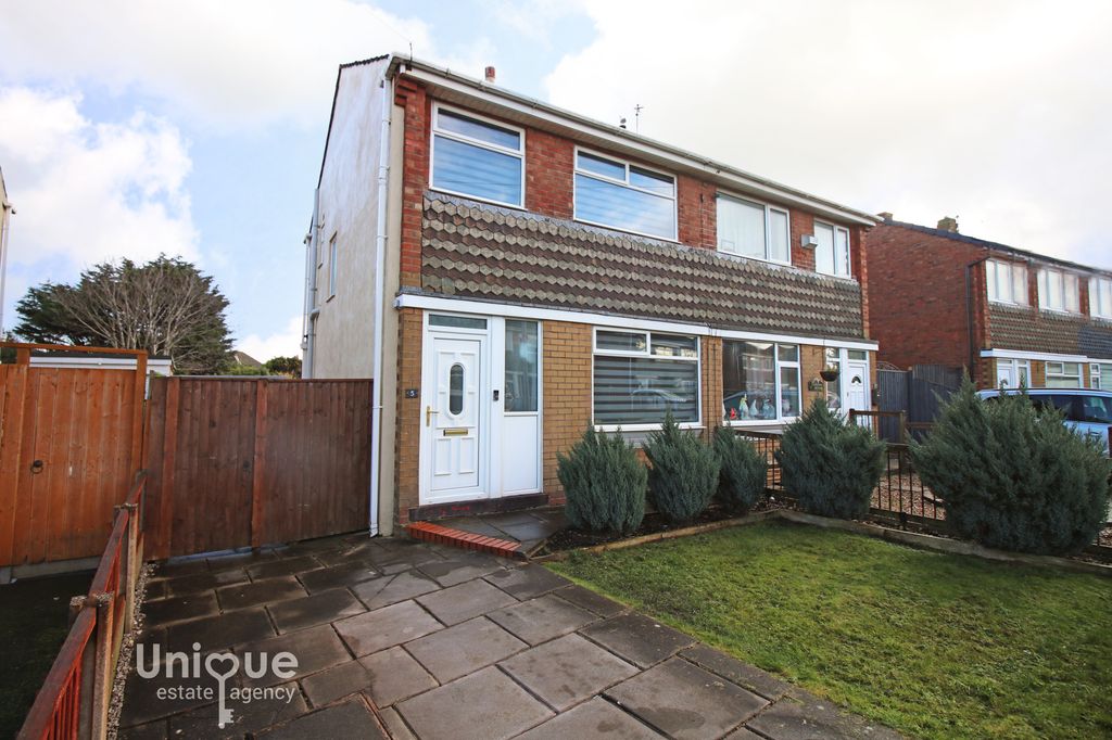 Property photo 1 of 26