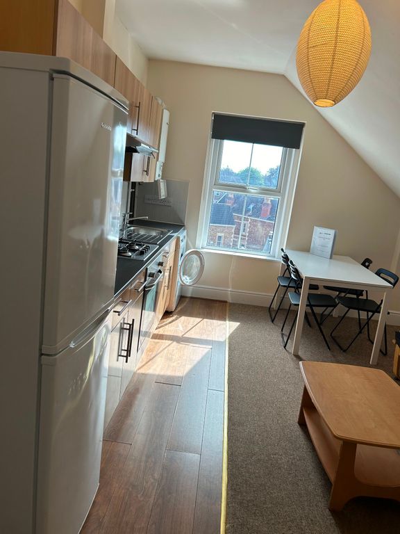 Property photo 3 of 9