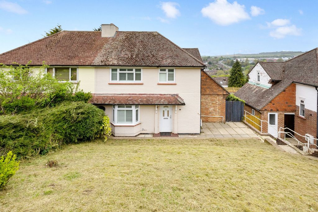 Property photo 1 of 22