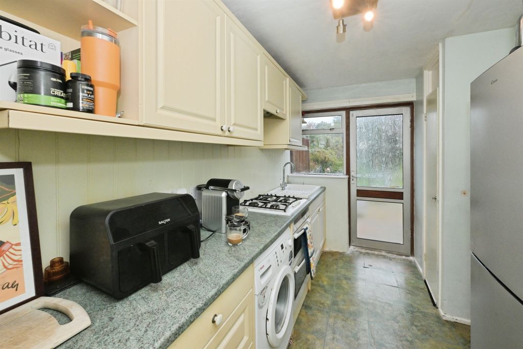 Property photo 2 of 17