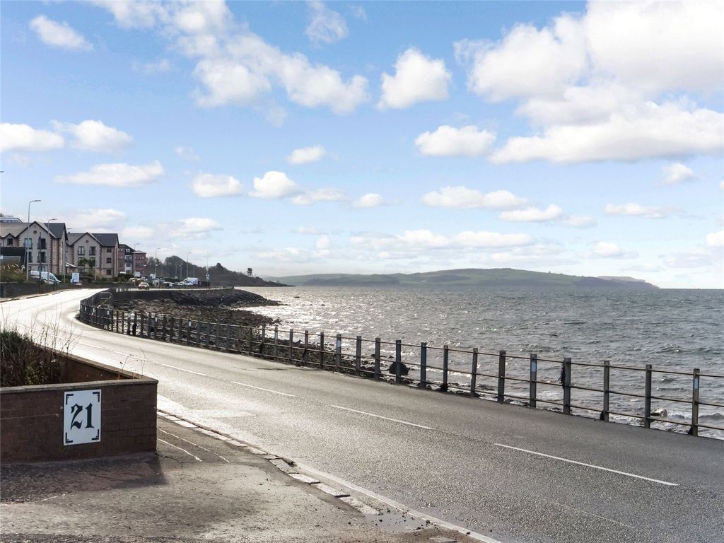 Property photo 2 of 19 Views