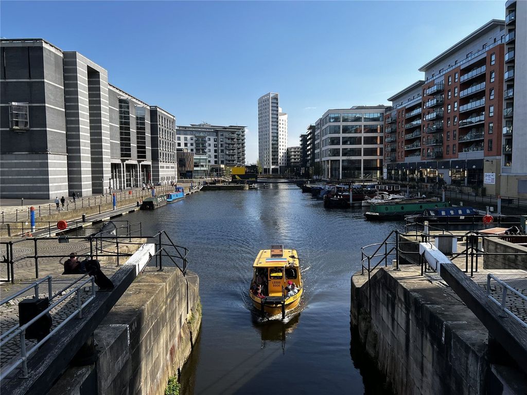 Property photo 2 of 4 Picture No. 01