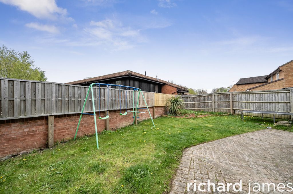 Property photo 2 of 11 10612A9581224467Aa43ee41Efe0E3A8