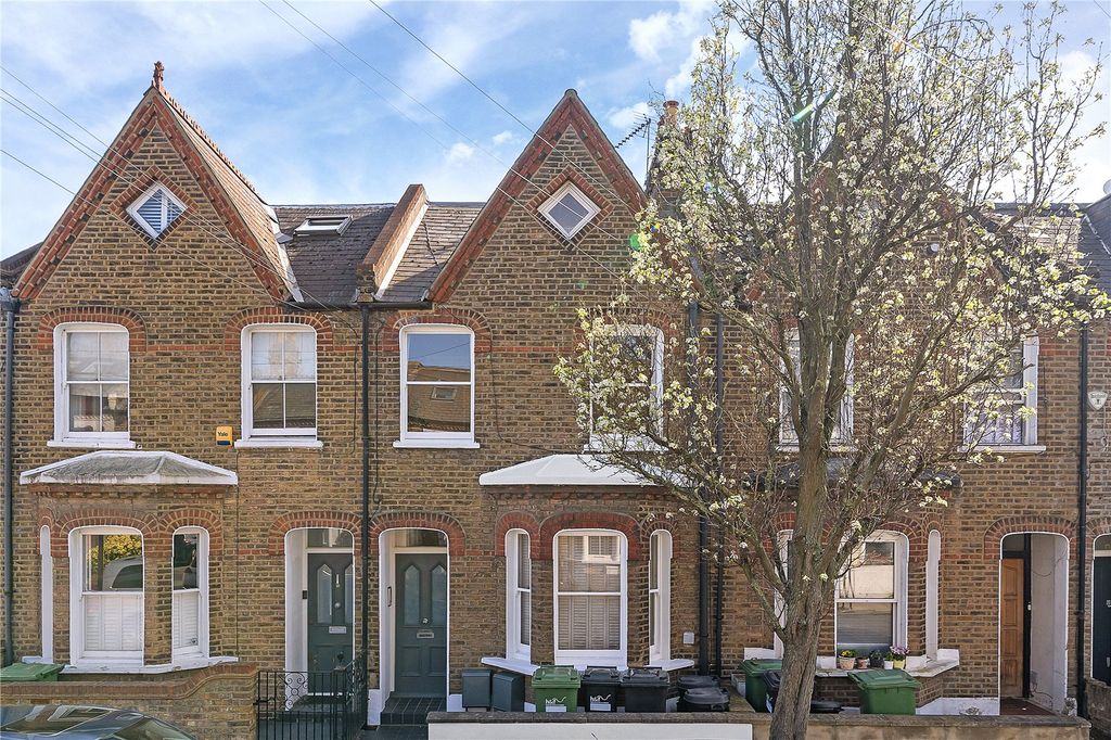 Property photo 2 of 24 Picture No. 18