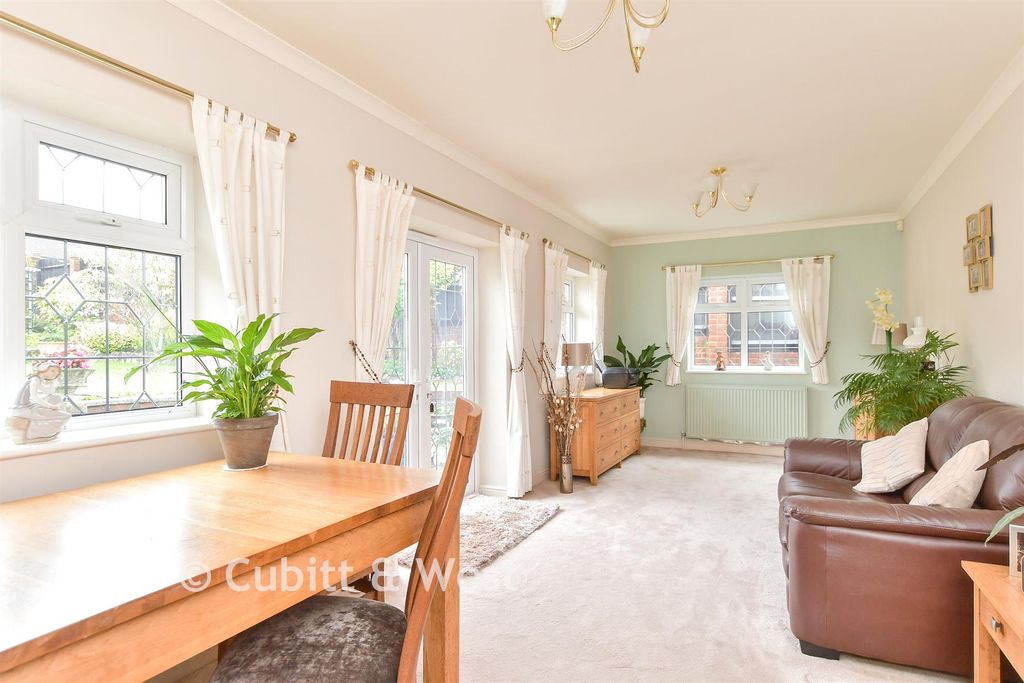 Property photo 2 of 15 Dining Room
