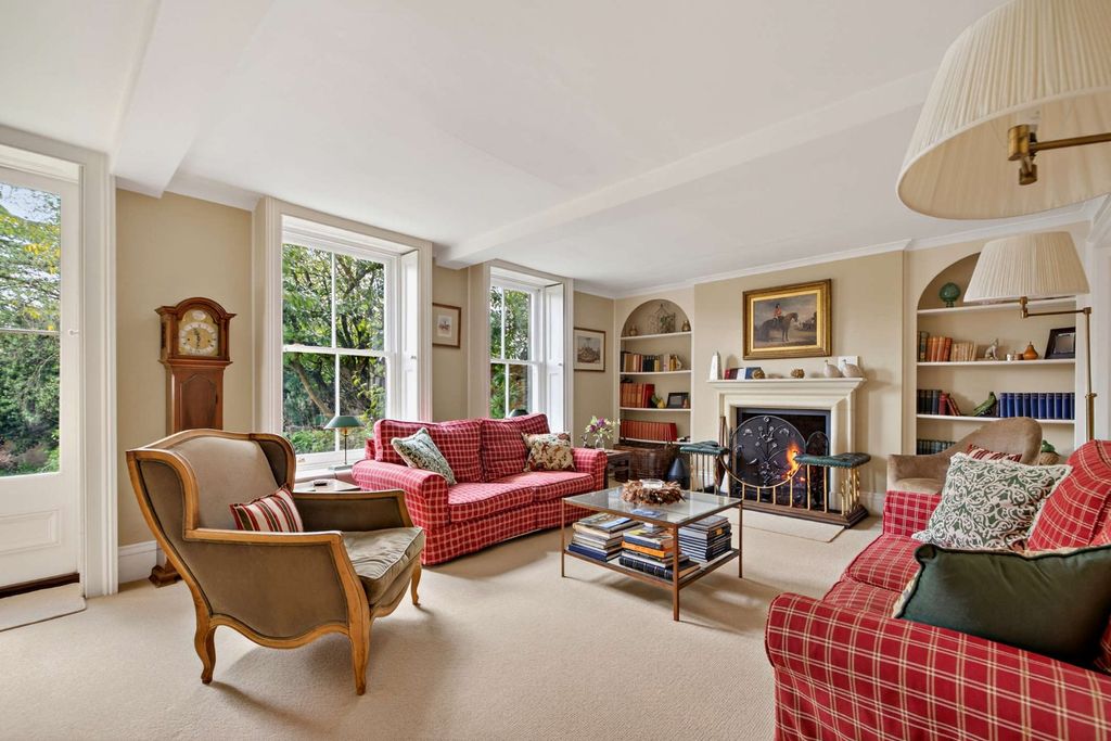 Property photo 3 of 19 Drawing Room