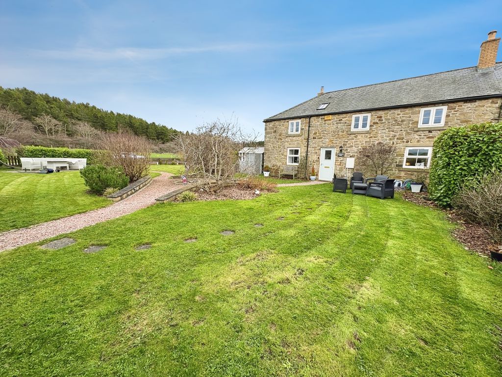 Property photo 1 of 19 Photo 9