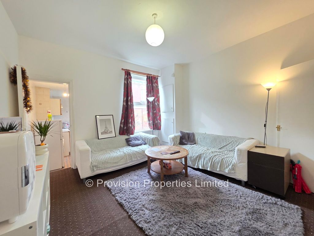 Property photo 1 of 10 Photo