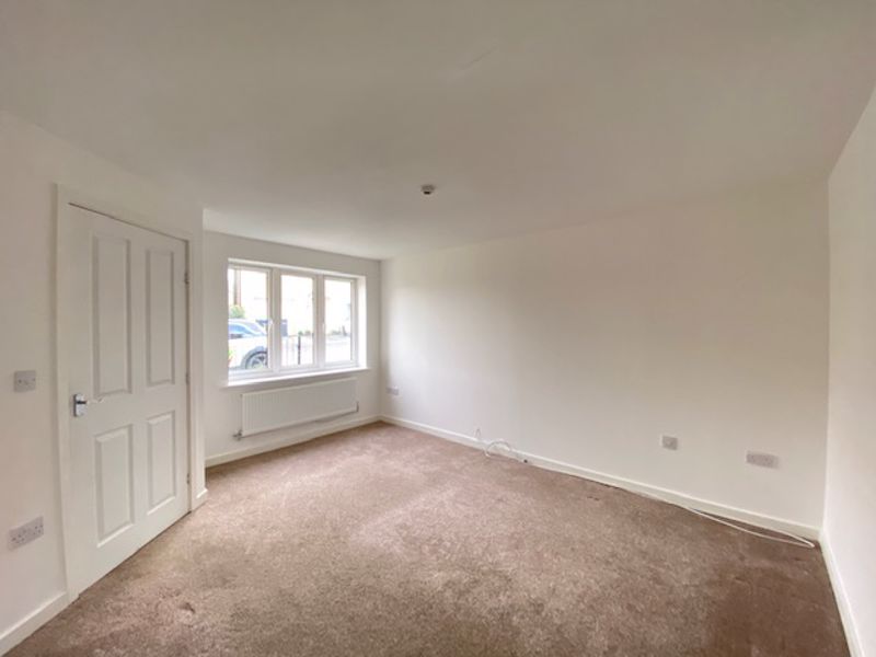 Property photo 3 of 10 Living Room
