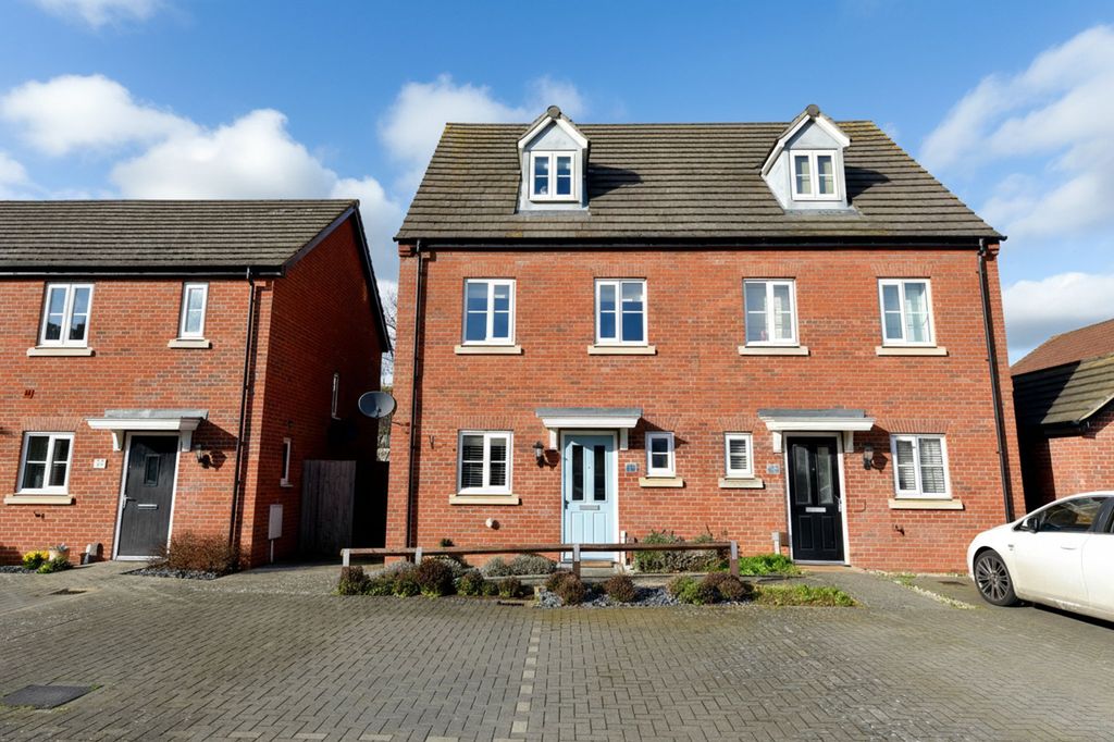 Property photo 1 of 23