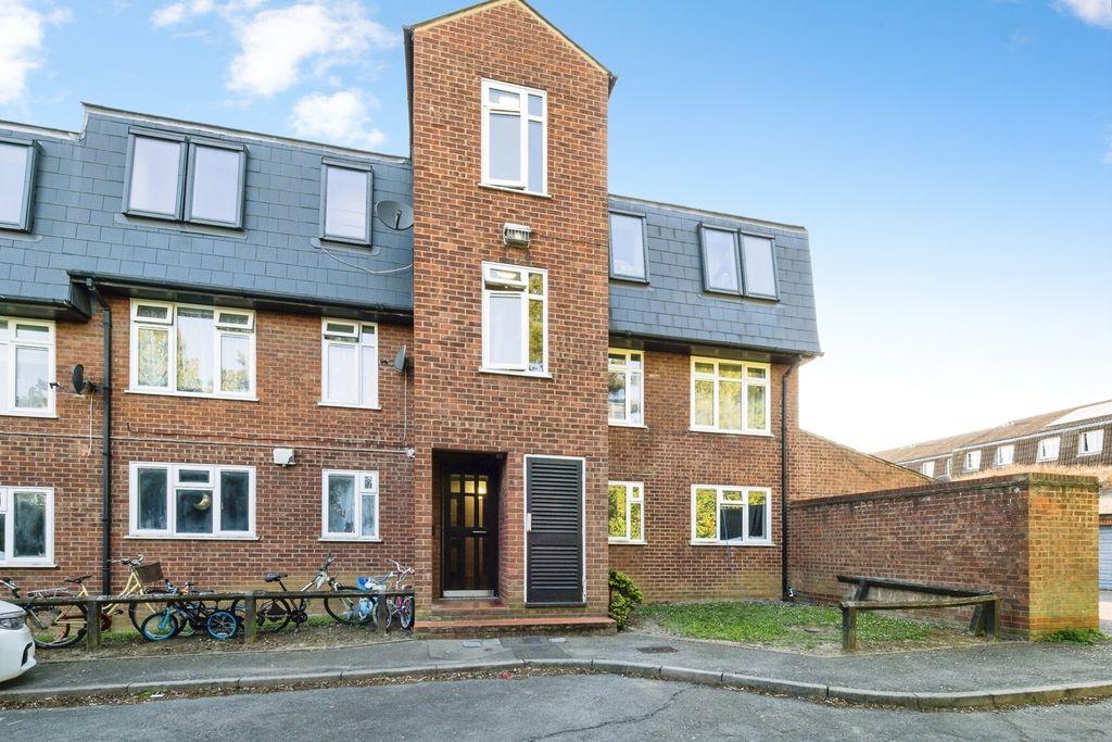 Property photo 1 of 9 Pbox-Img.Jpg