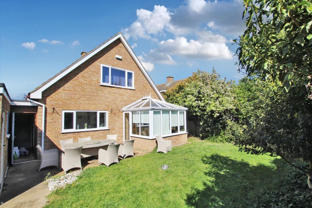 Property photo 3 of 16