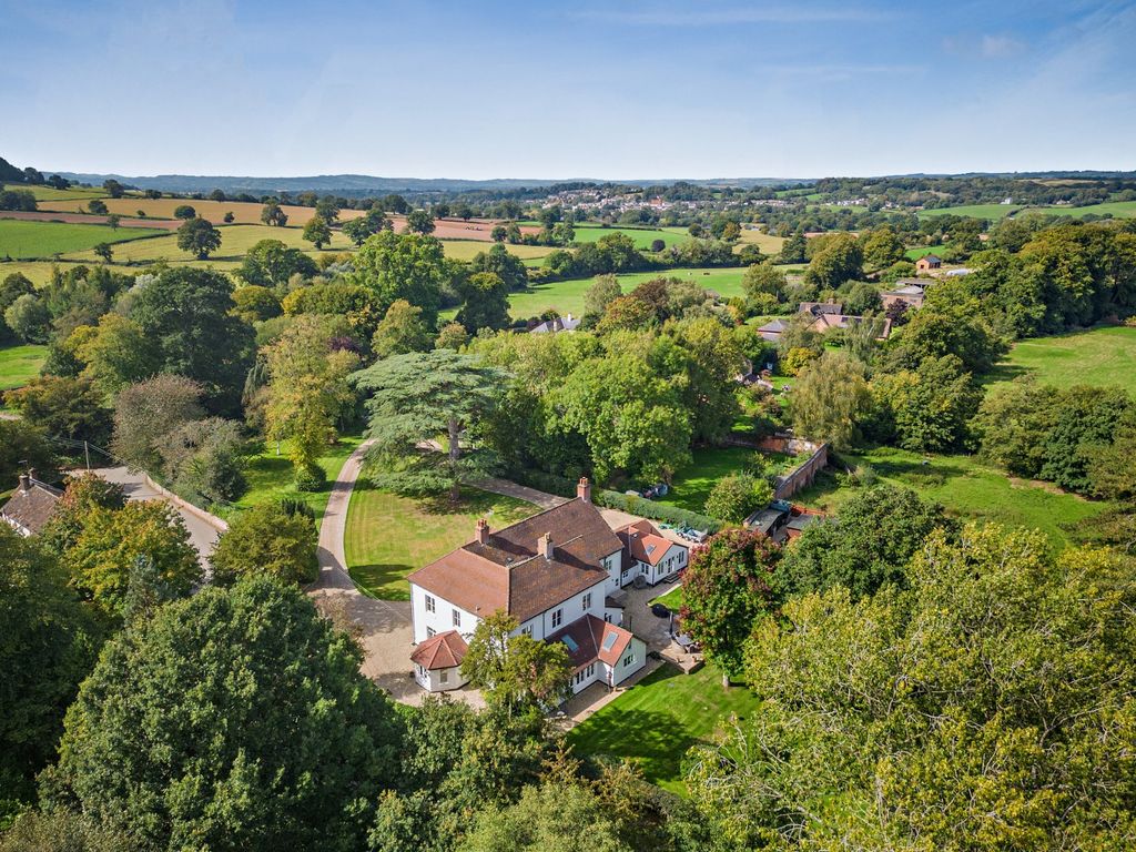 Property photo 3 of 26 Craddock Cleve