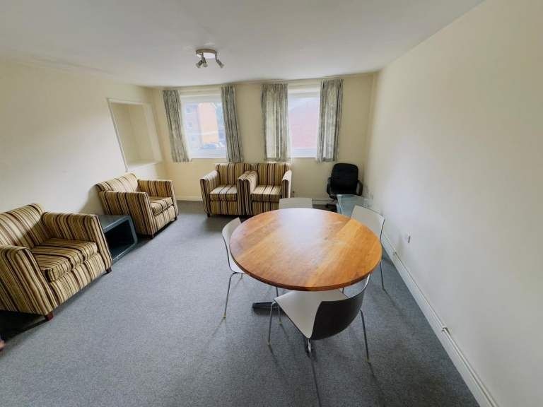 Property photo 2 of 5