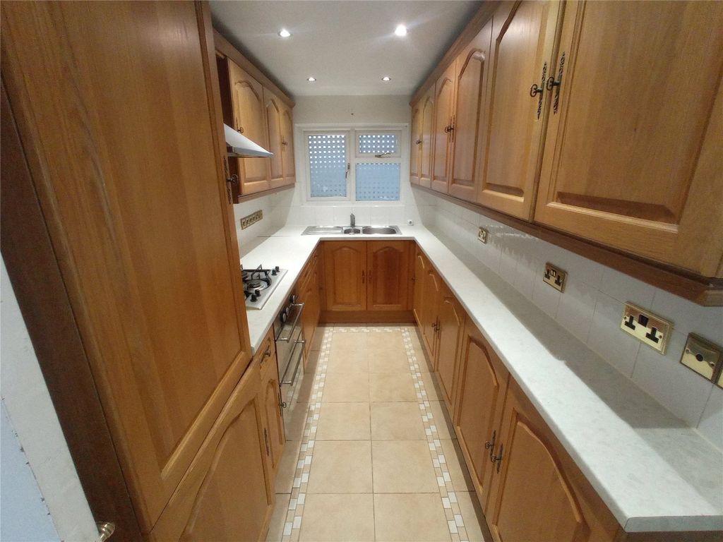 Property photo 3 of 17 Picture No. 05