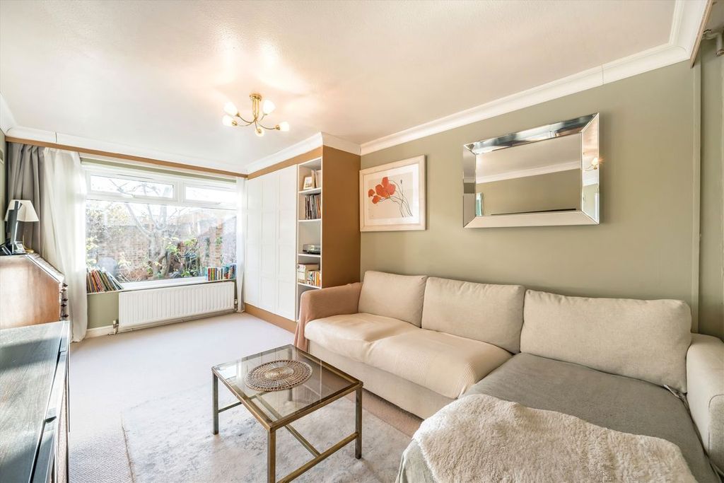 Property photo 2 of 7