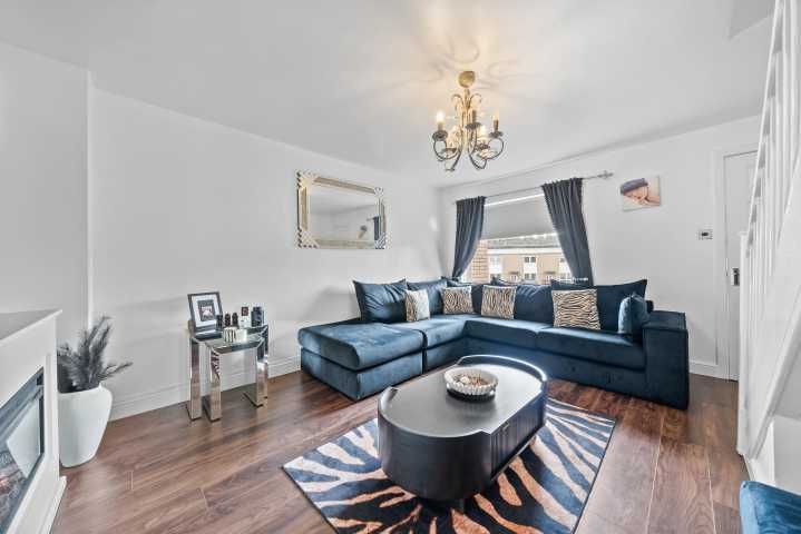 Property photo 2 of 24