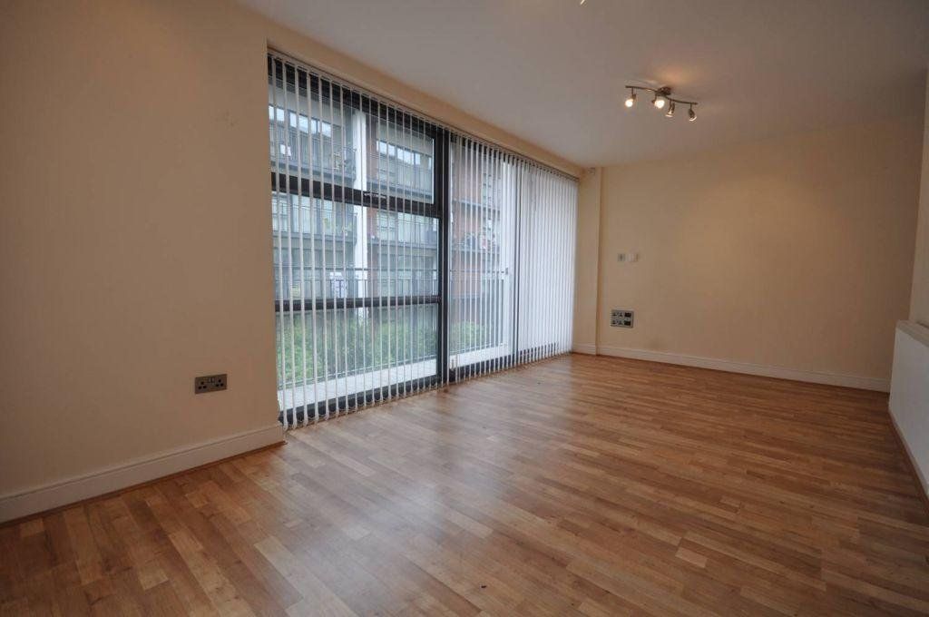 Property photo 3 of 6 Picture No. 04