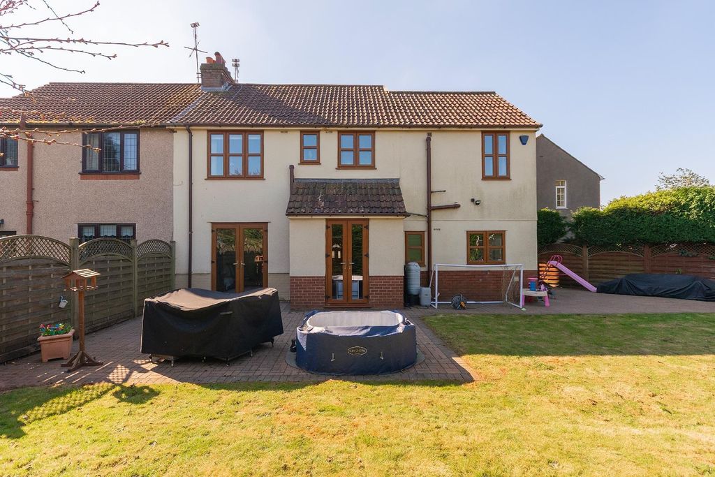 Property photo 2 of 26 1O3Grfy - External E.Jpg