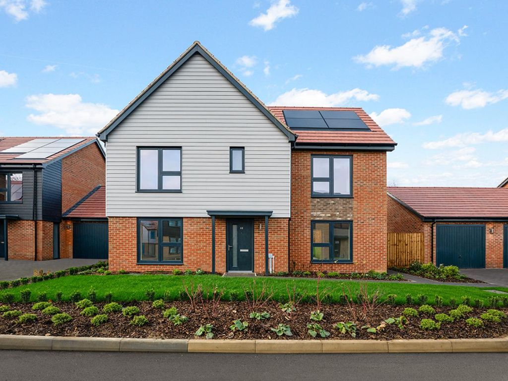 Property photo 1 of 9 The Sweeting, Number 61