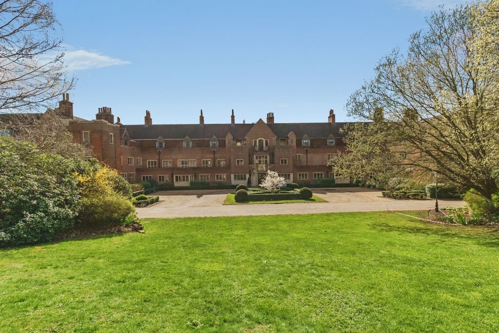 Property photo 1 of 15 Pbox-Img.Jpg