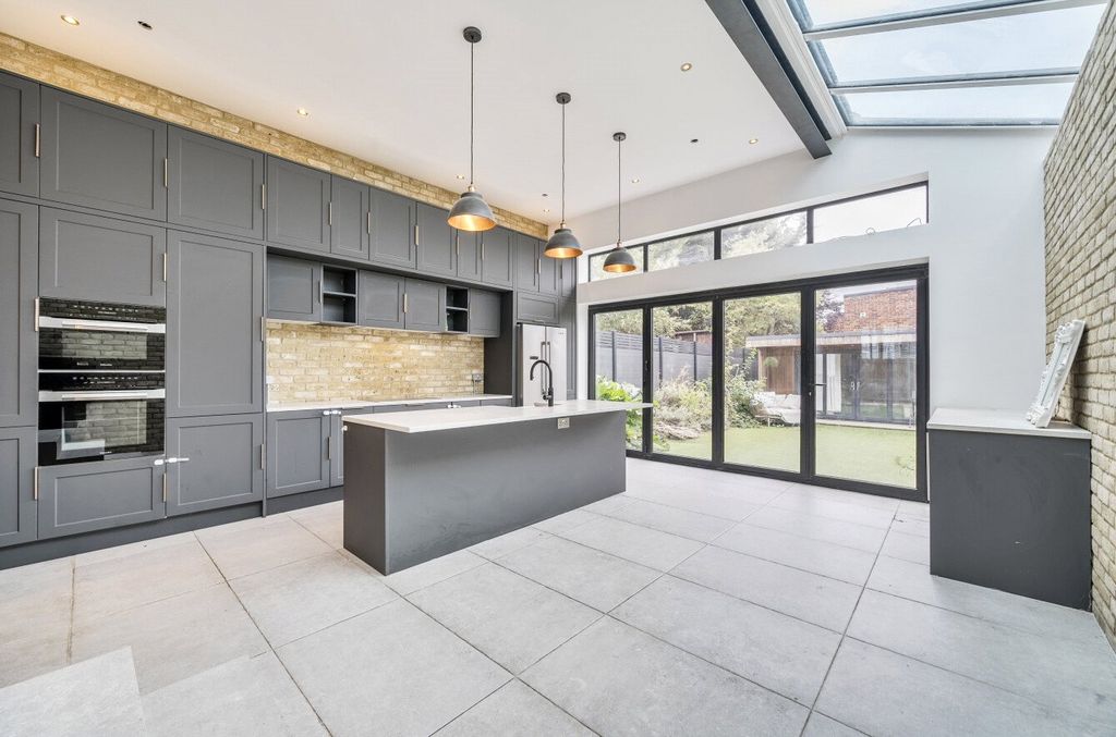 Property photo 1 of 21 1347707-6-68B718E...