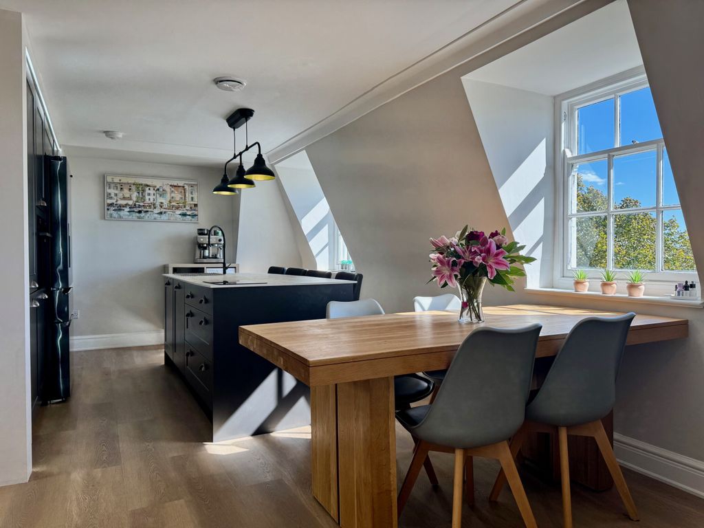 Property photo 2 of 16 Kitchen Diner