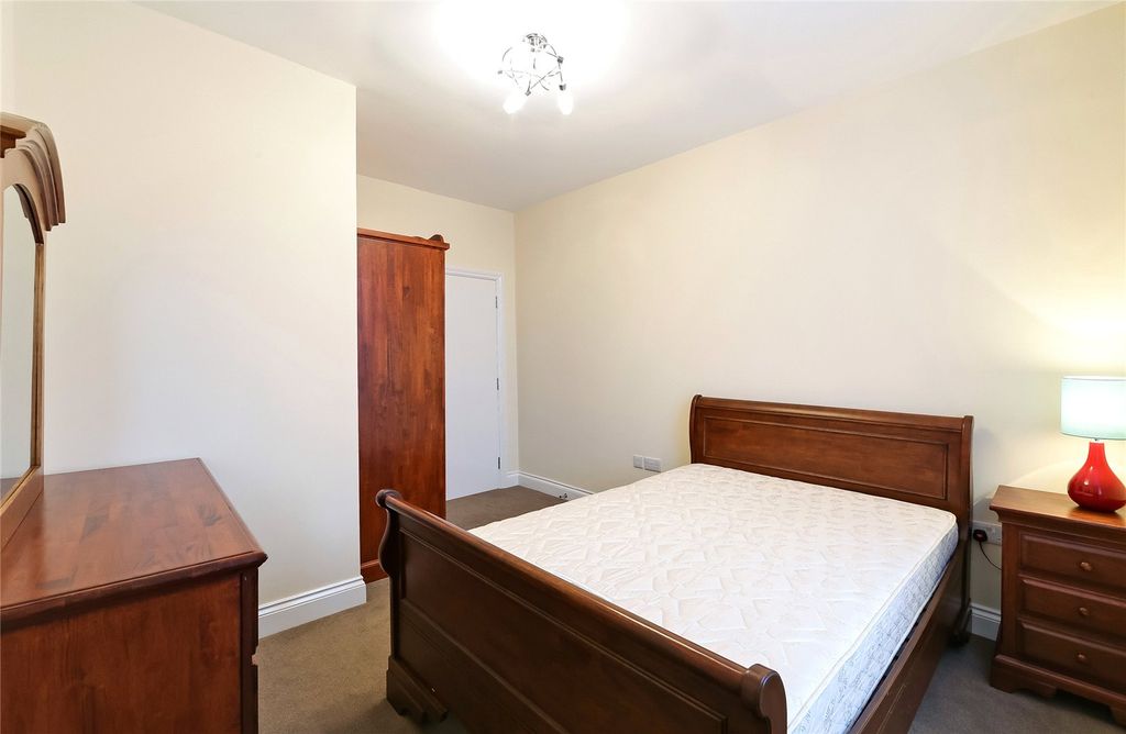 Property photo 3 of 10 Picture No. 04