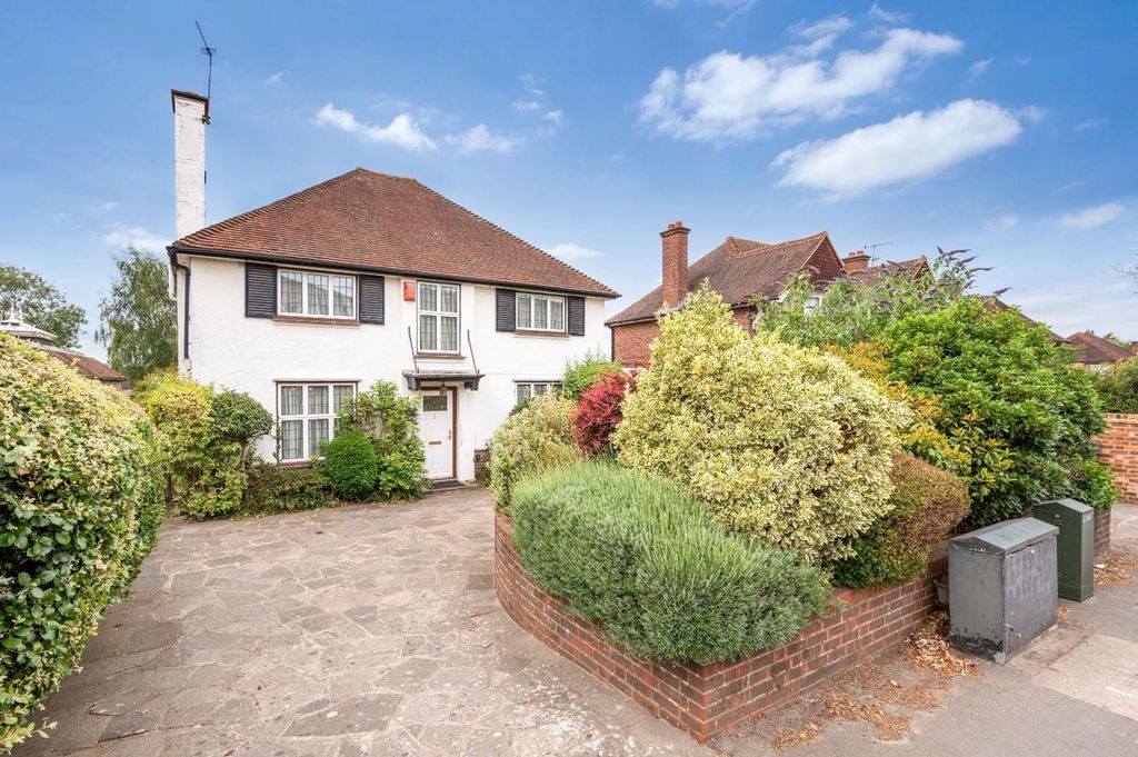 Property photo 1 of 21 Alexandra Road