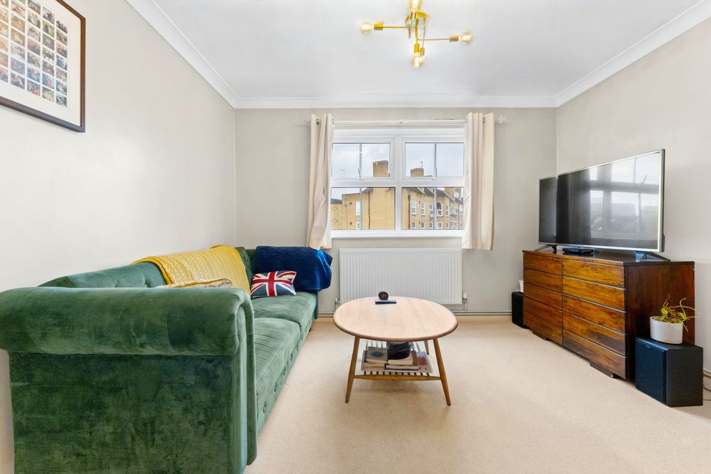 Property photo 2 of 12 Reception