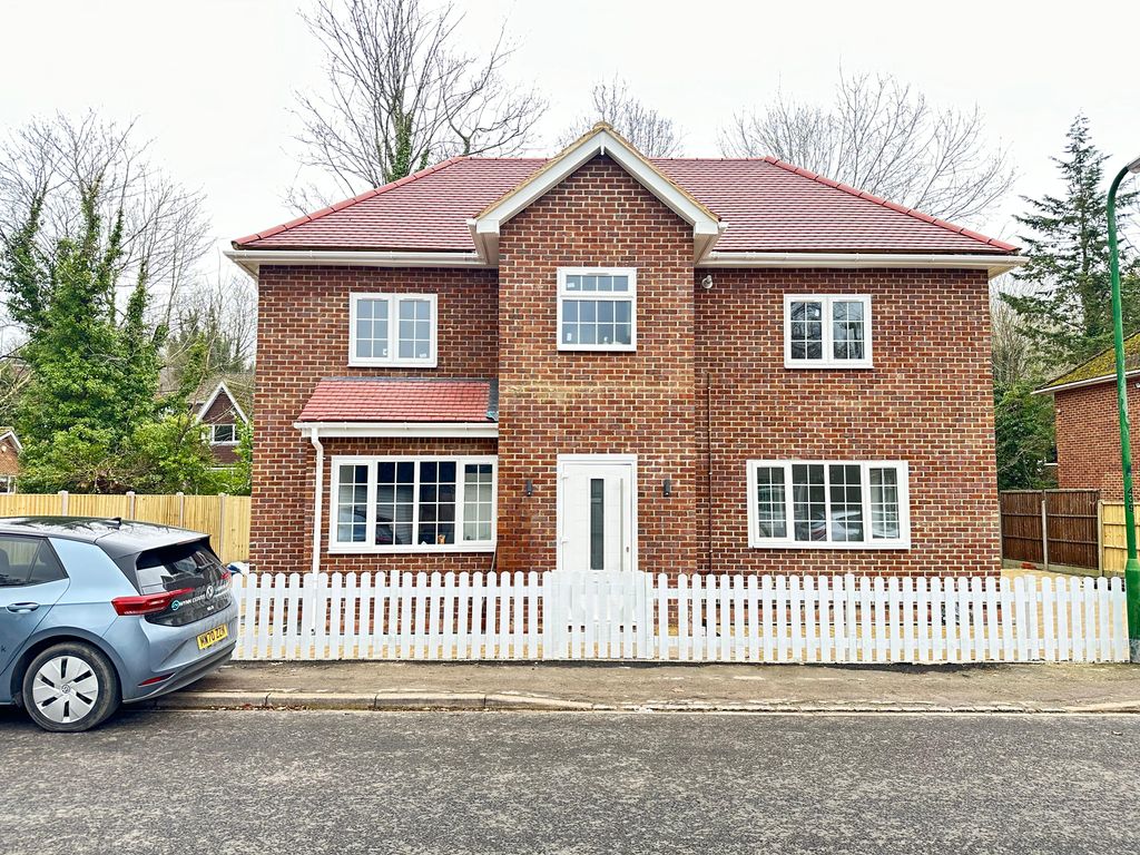 Property photo 1 of 31