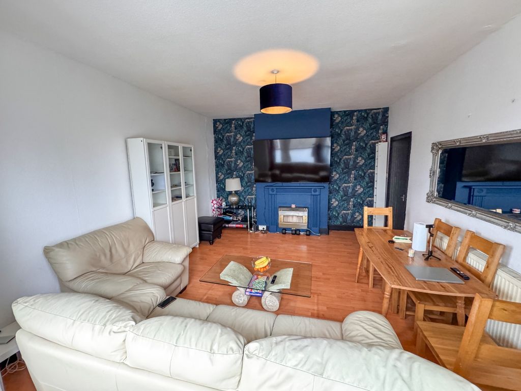 Property photo 3 of 24 4148607