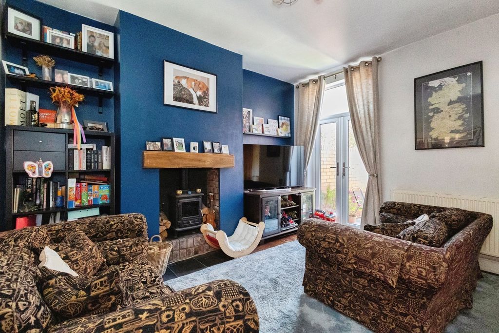 Property photo 2 of 19 Pbox-Img.Jpg