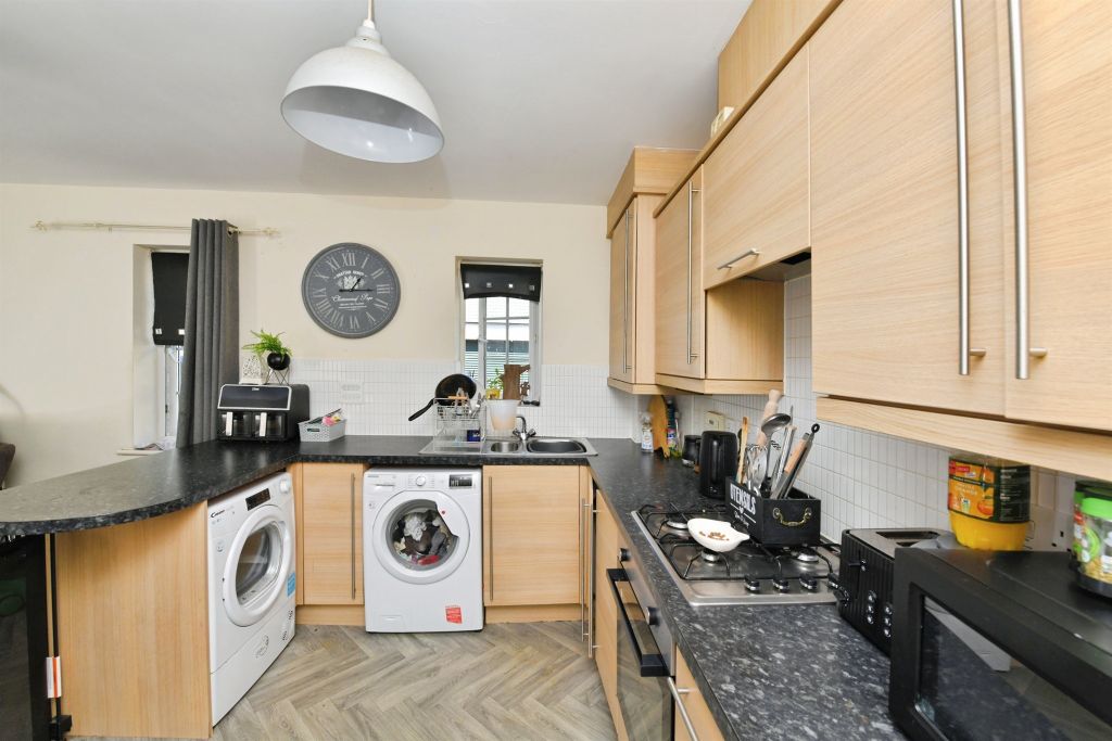 Property photo 3 of 17