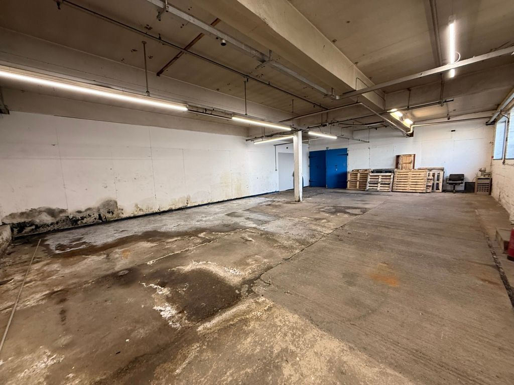 Property photo 3 of 5 Photo 23