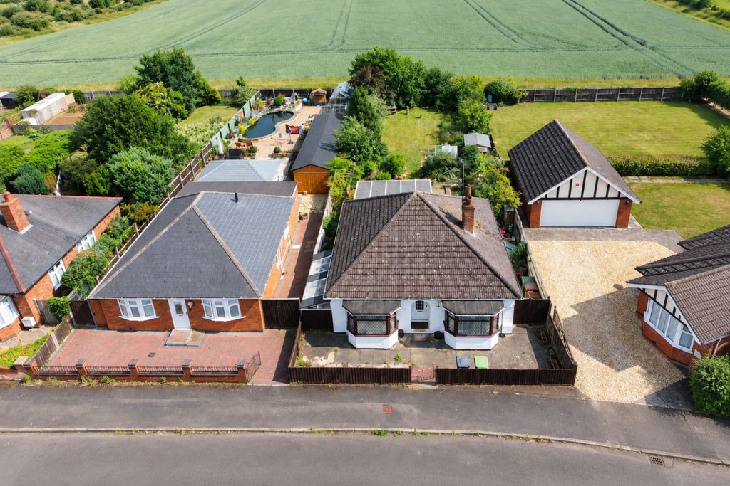 Property photo 1 of 25 Kenmuir