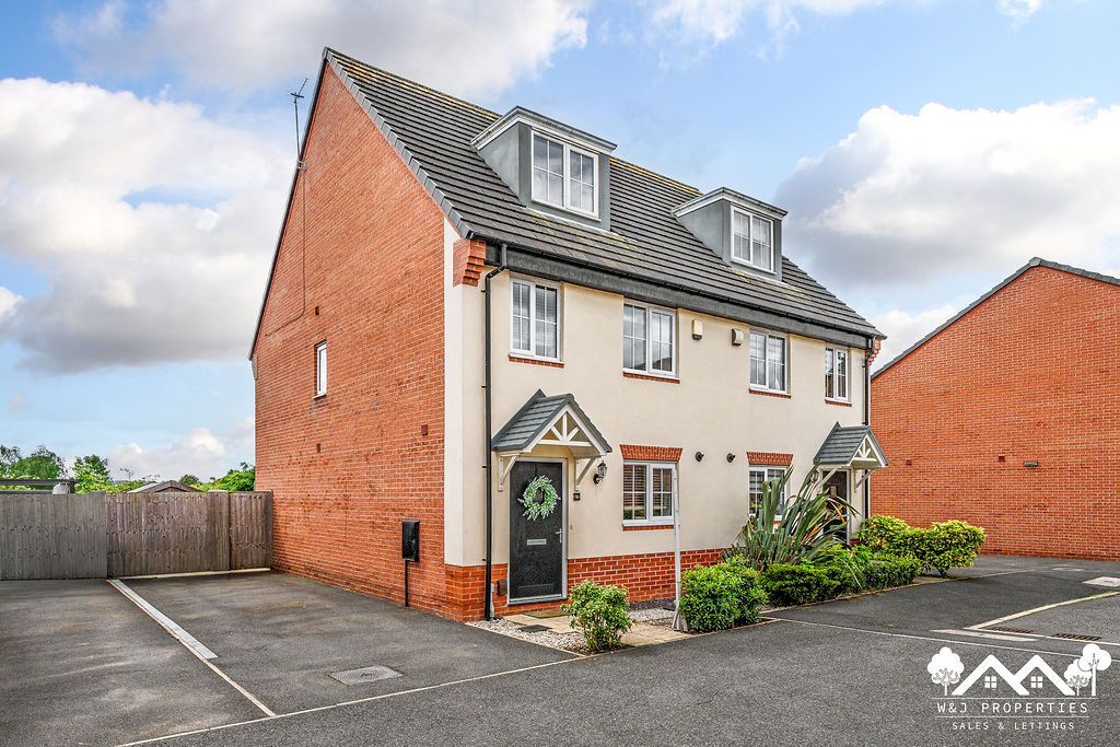 Property photo 1 of 38